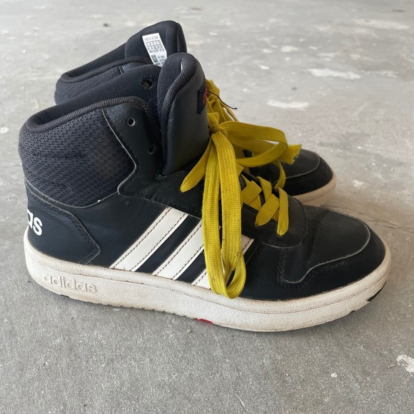 Adidas Shoes Men 4.5 Hoops MID sneakers Black White Basketball neon laces - Picture 4 of 11